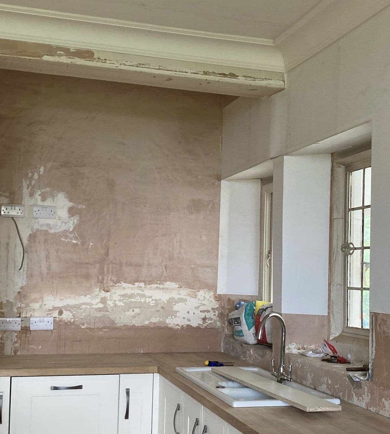 Arts and Crafts Plaster Coving 145mm x 135mm