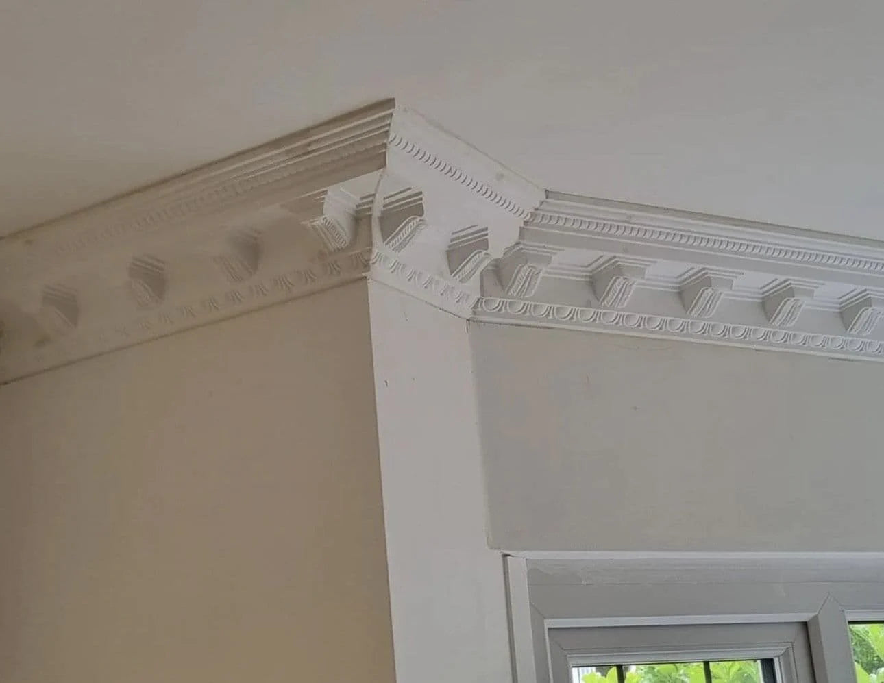 Medium Victorian Ornate Plaster Coving 125mm x 140mm - 24 Pack