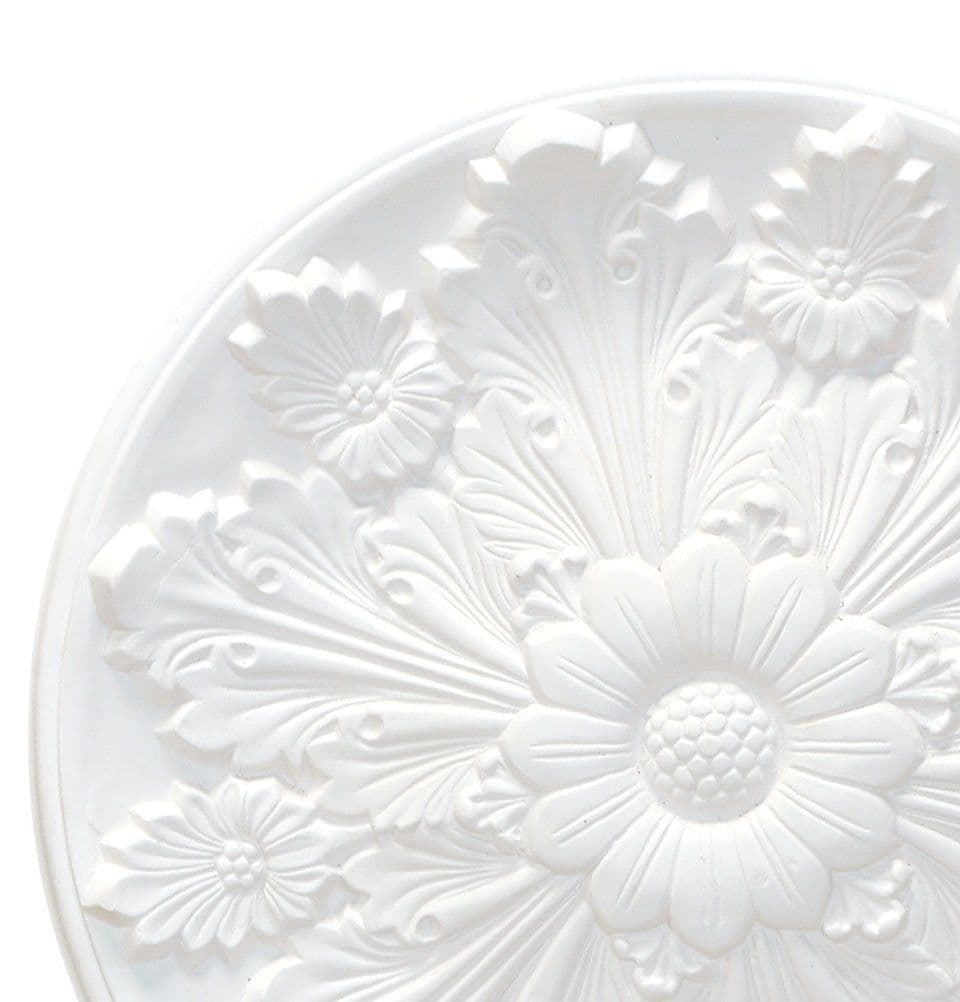 Fanned Leaf Plaster Ceiling Rose 590mm