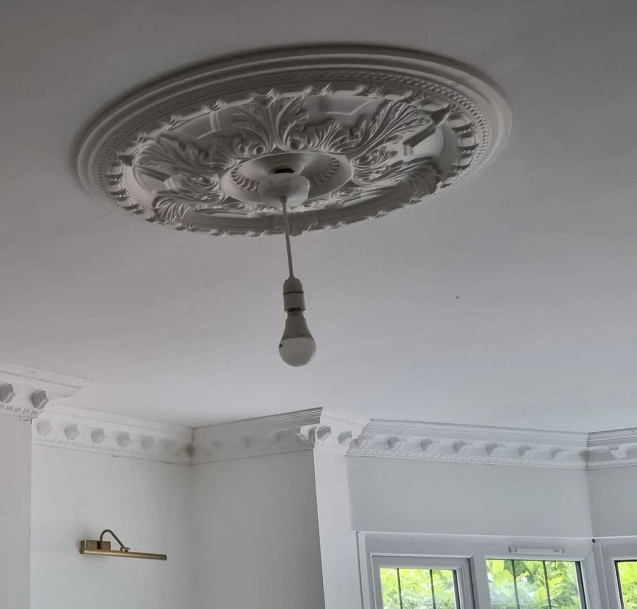Small Victorian Ornate Plaster Coving 92mm x 100mm