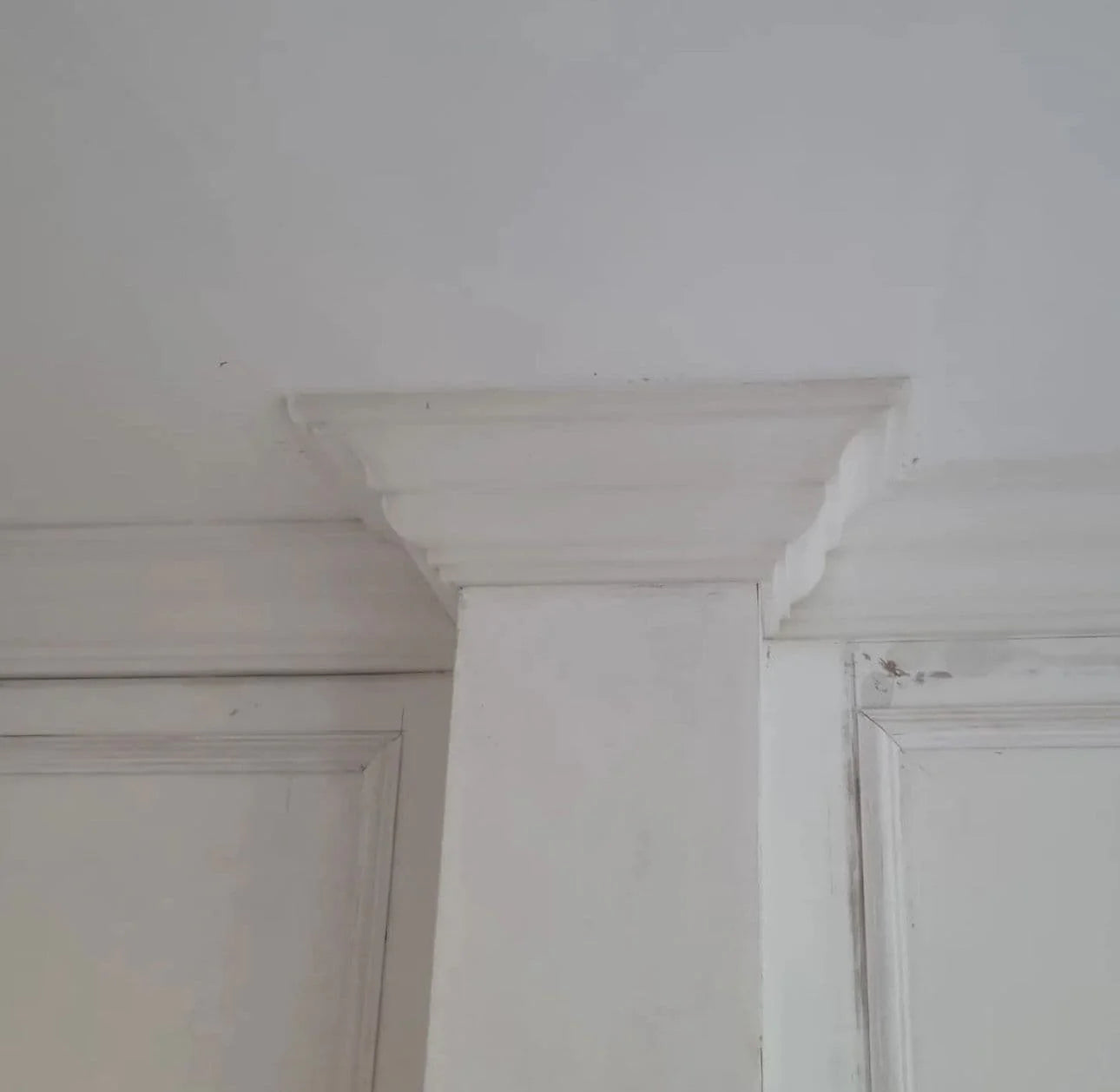 Small Lancaster Traditional Plaster Coving 80mm x 90mm - 24m Pack