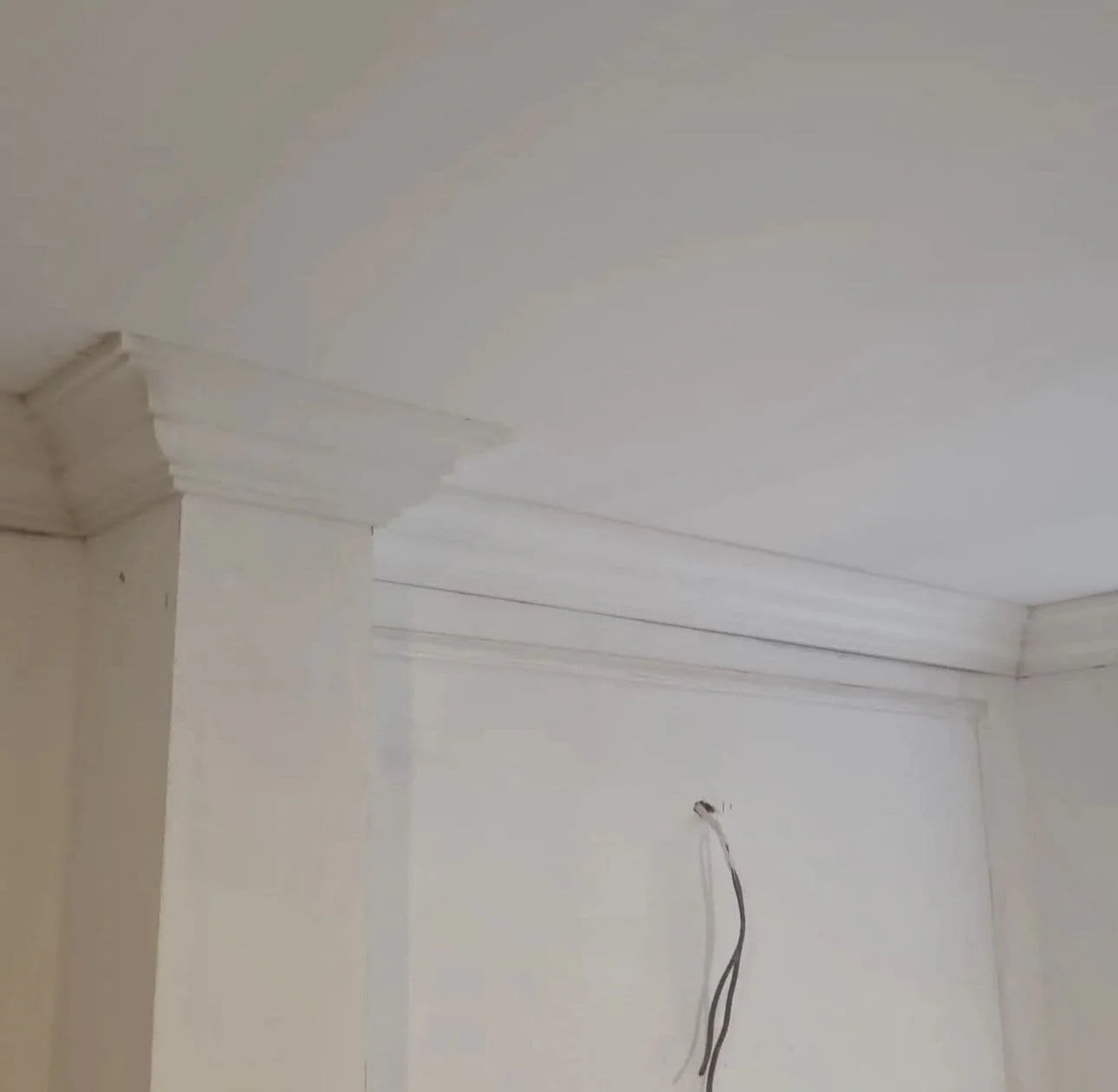 Small Lancaster Traditional Plaster Coving 80mm x 90mm - 24m Pack