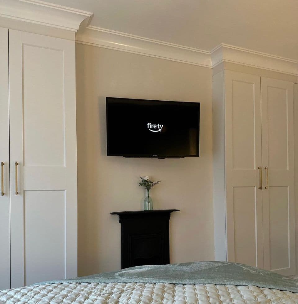 Victorian Plain Plaster Coving 120mm x 120mm