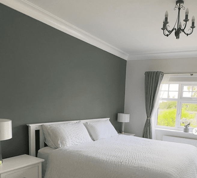 Victorian Plain Plaster Coving 120mm x 120mm